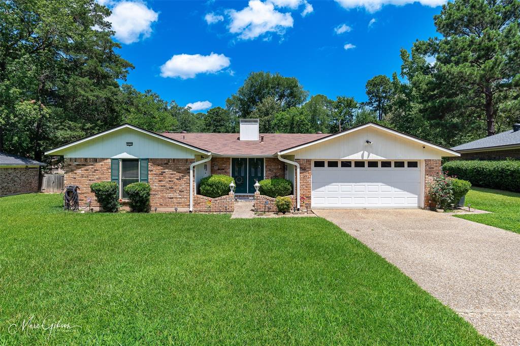 2032 N Kirkwood Drive