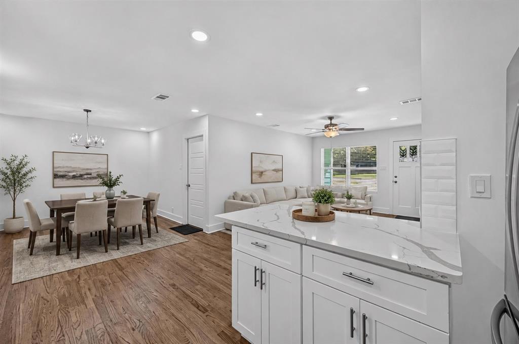 609 Jardin Drive Property Photo 4