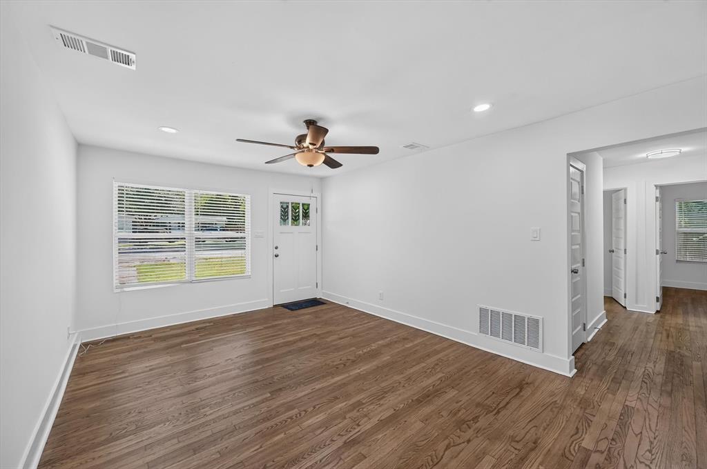 609 Jardin Drive Property Photo 10