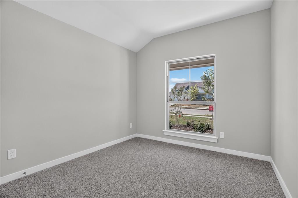 423 Rose Avenue Property Photo 16