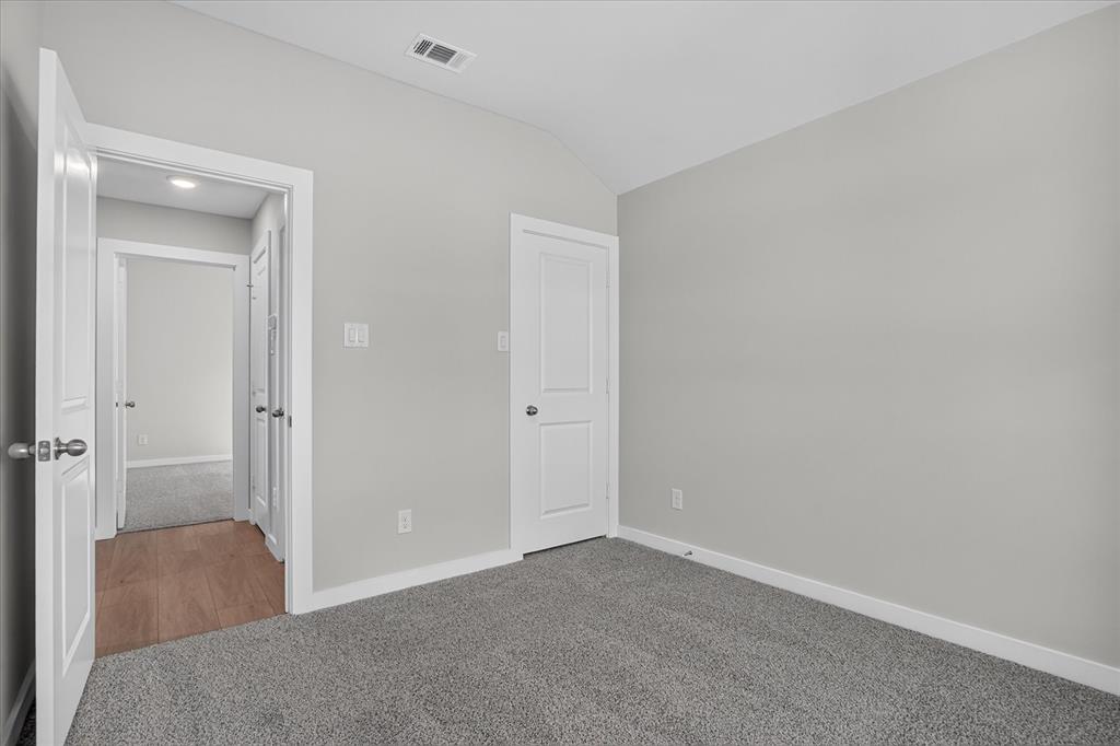 423 Rose Avenue Property Photo 18