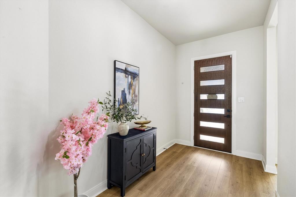 1804 Wren Street Property Photo 4
