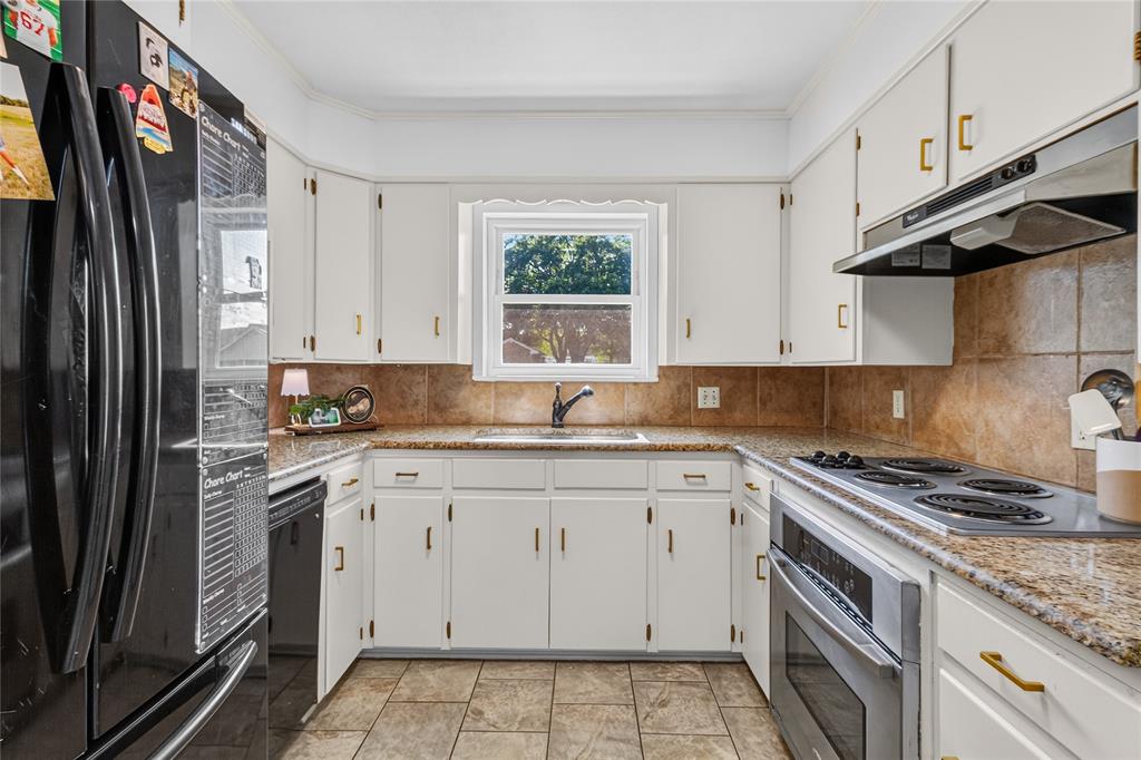 8 Circle Drive Property Photo 11