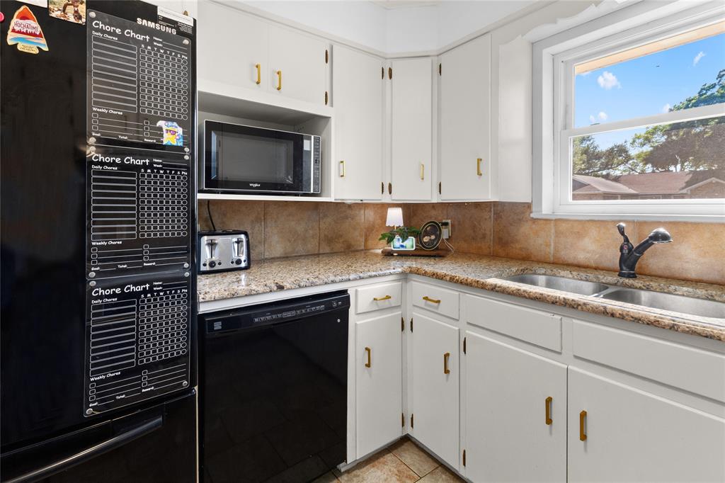 8 Circle Drive Property Photo 12