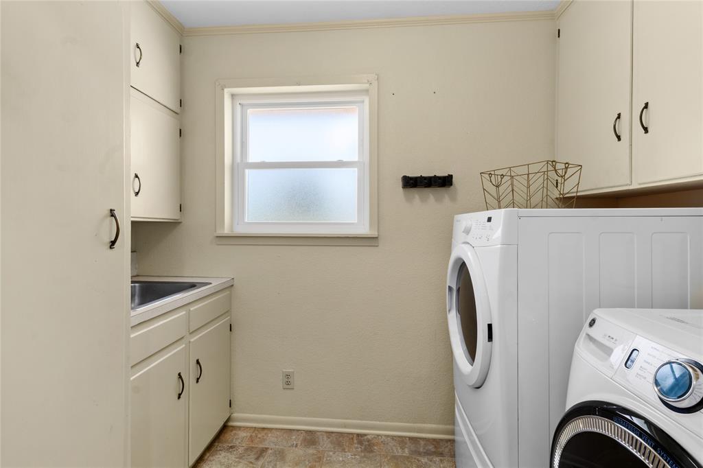8 Circle Drive Property Photo 17