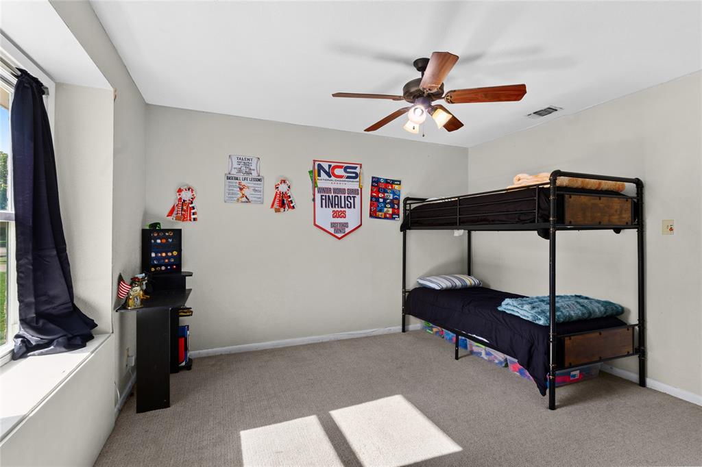 8 Circle Drive Property Photo 24
