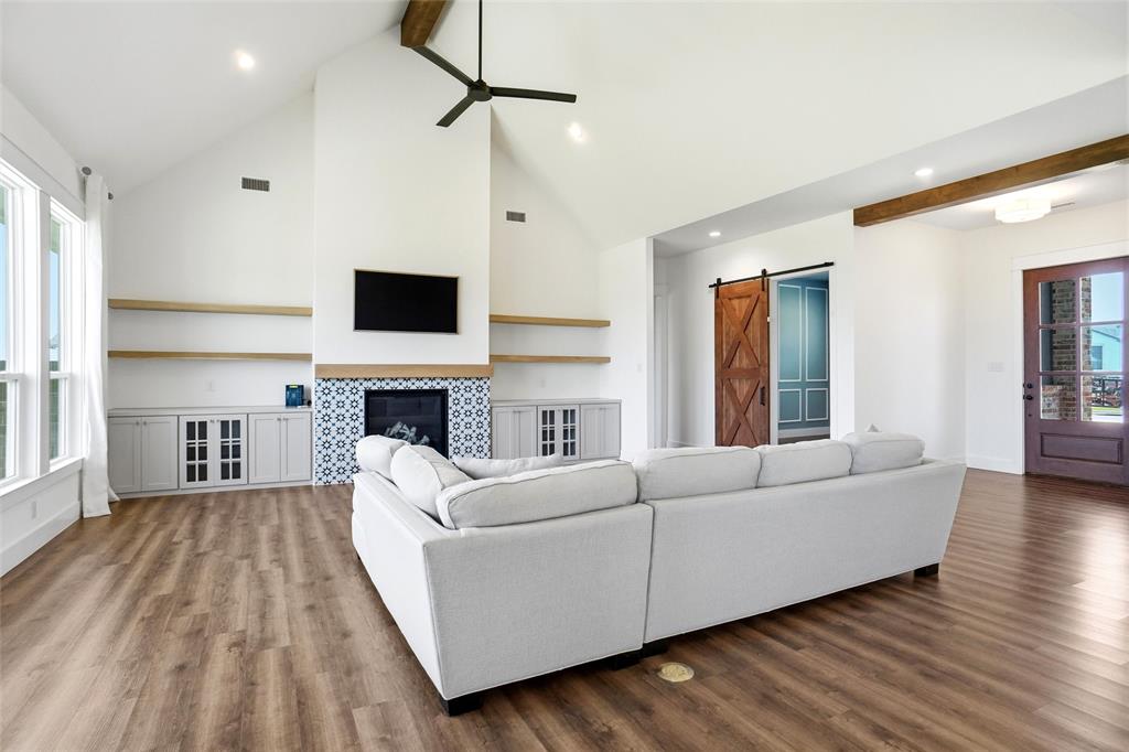 4411 Azalea Way Property Photo 6