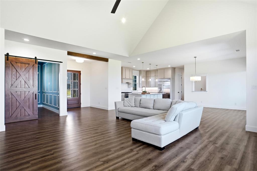 4411 Azalea Way Property Photo 7