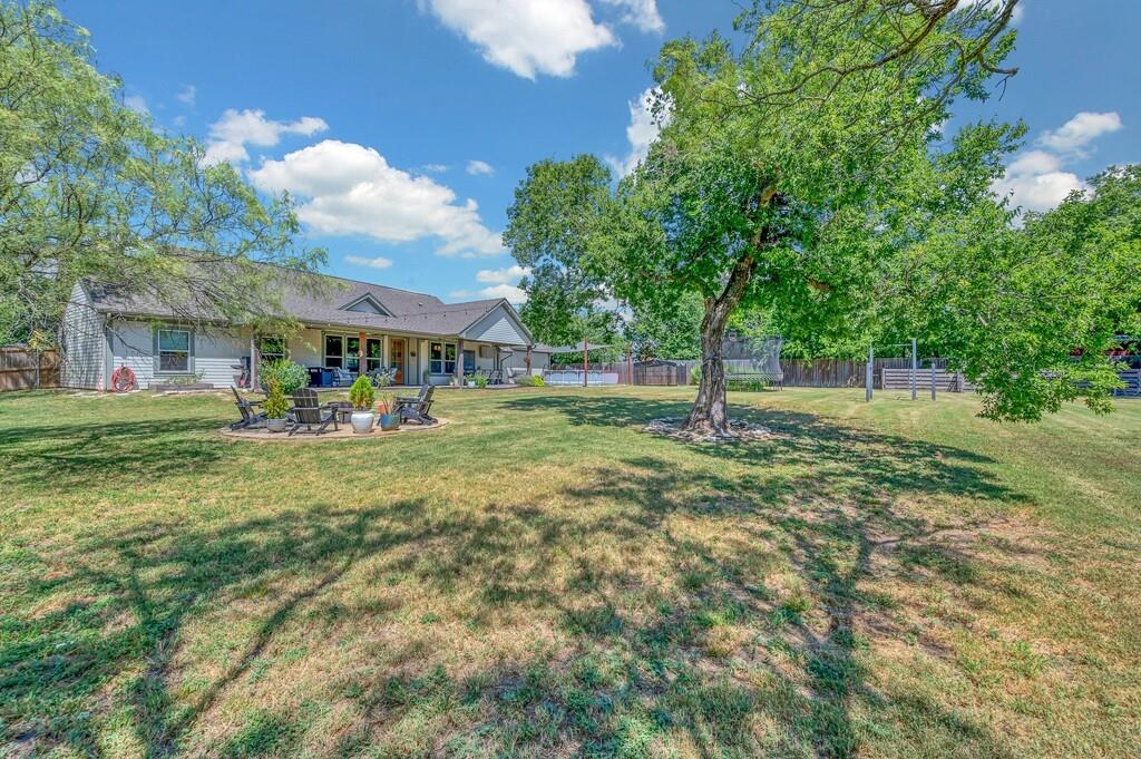 931 N Pecan Street Property Photo 37