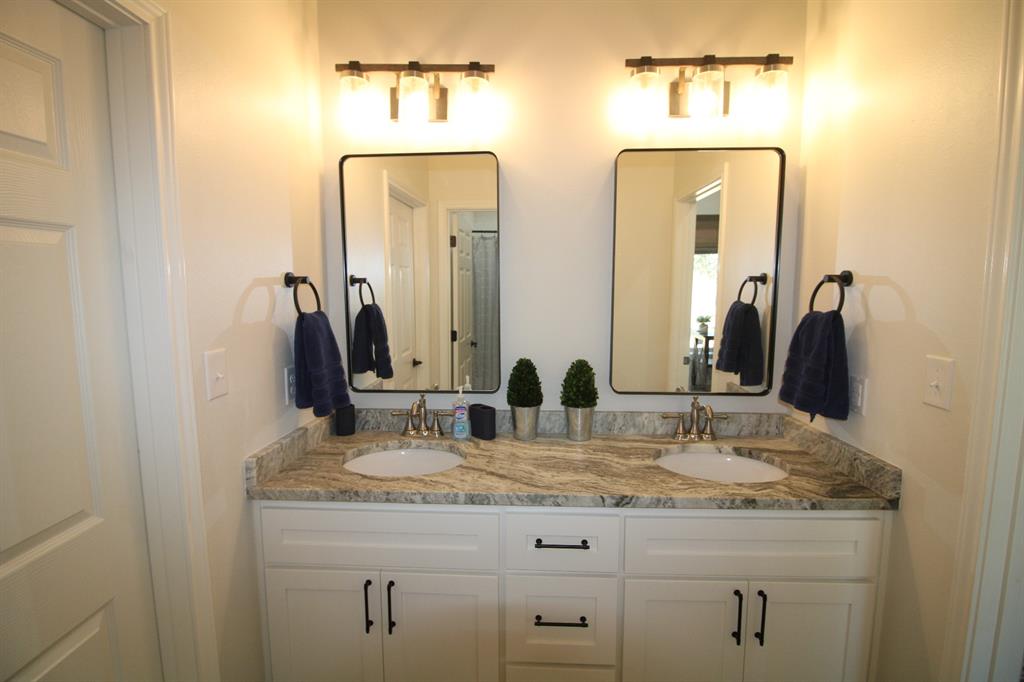 449 Cr 194 Property Photo 26