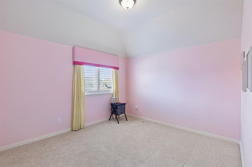 620 Paint Creek Court Property Photo 33