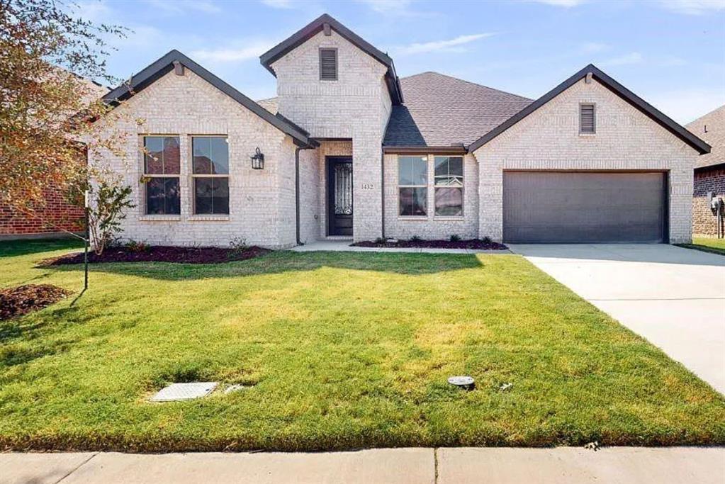 1432 Lawnview Drive Property Photo 1