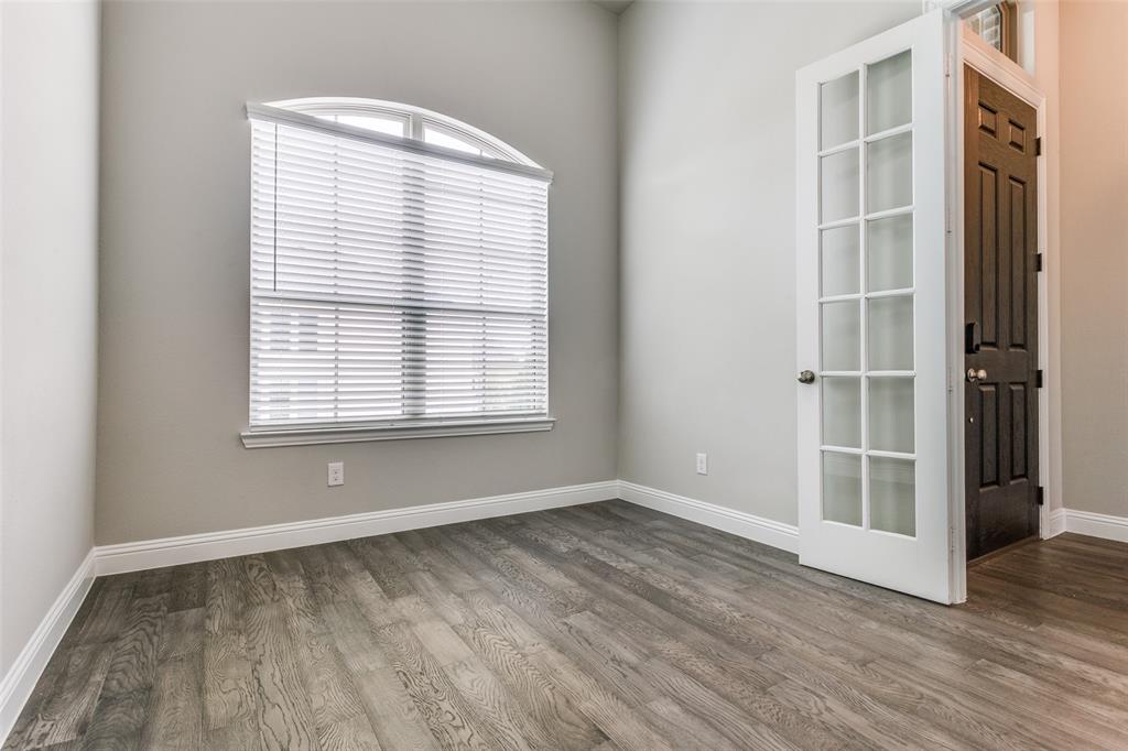 17620 Bottlebrush Drive Property Photo 2