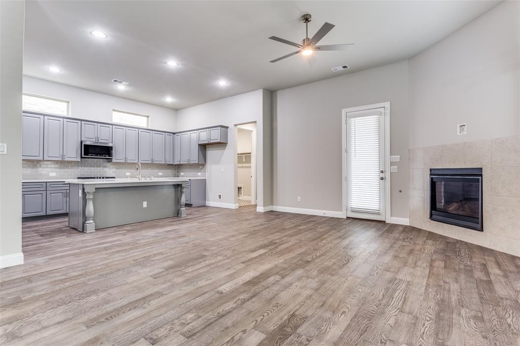 17620 Bottlebrush Drive Property Photo 4