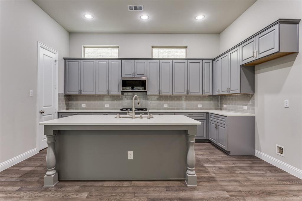 17620 Bottlebrush Drive Property Photo 8