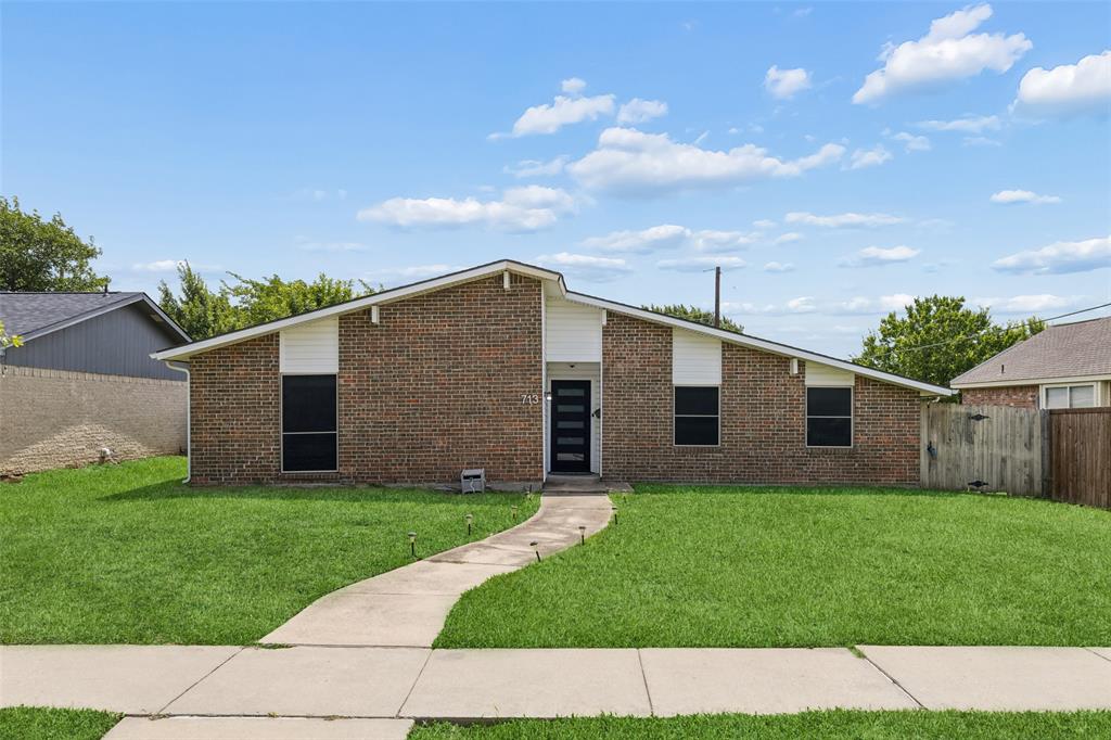 713 Kathryn Drive Property Photo 1