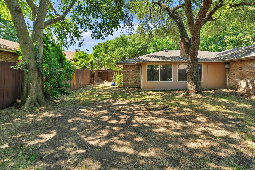 801 Waynelee Drive Property Photo 12