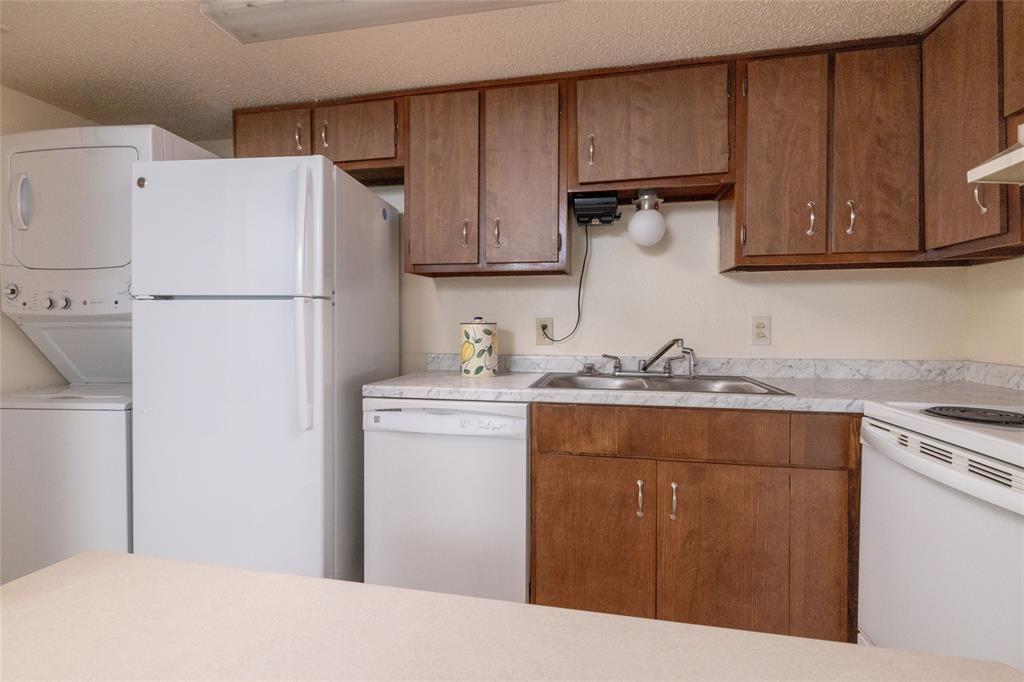104 Harbor Drive 111 Property Photo 18