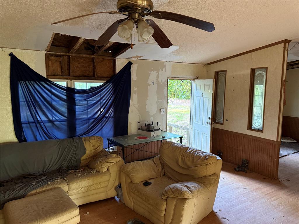 376 River Road Property Photo 5