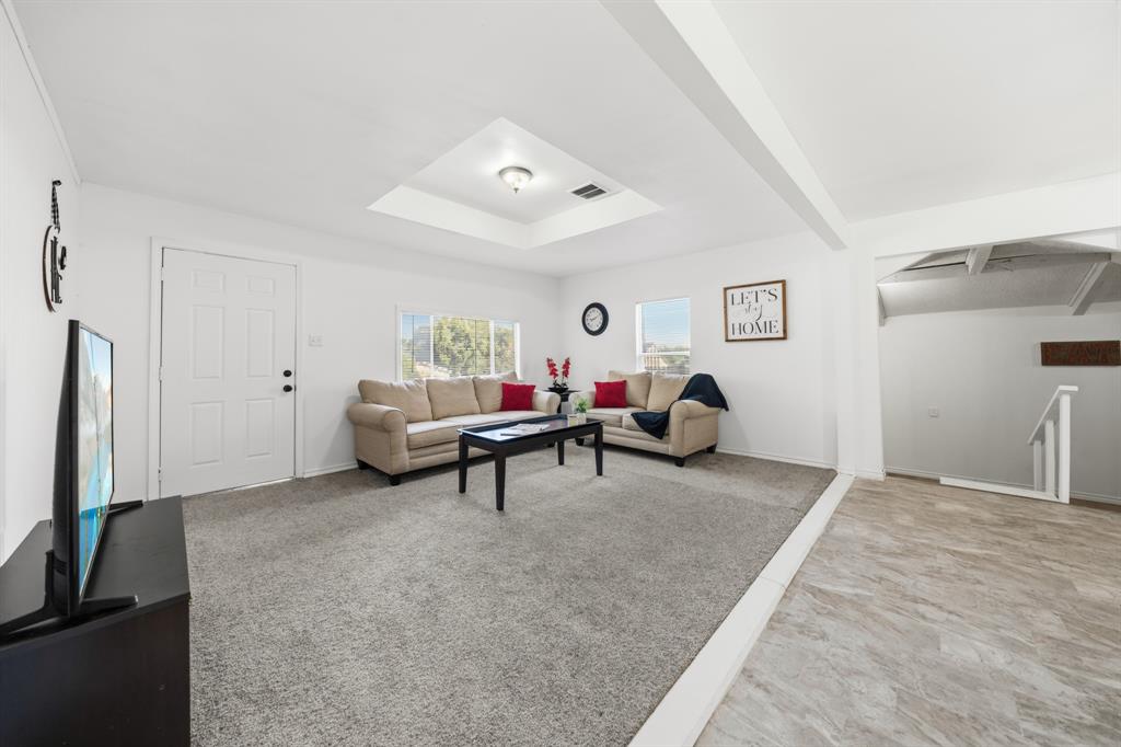 3804 Belmont Drive Property Photo 7