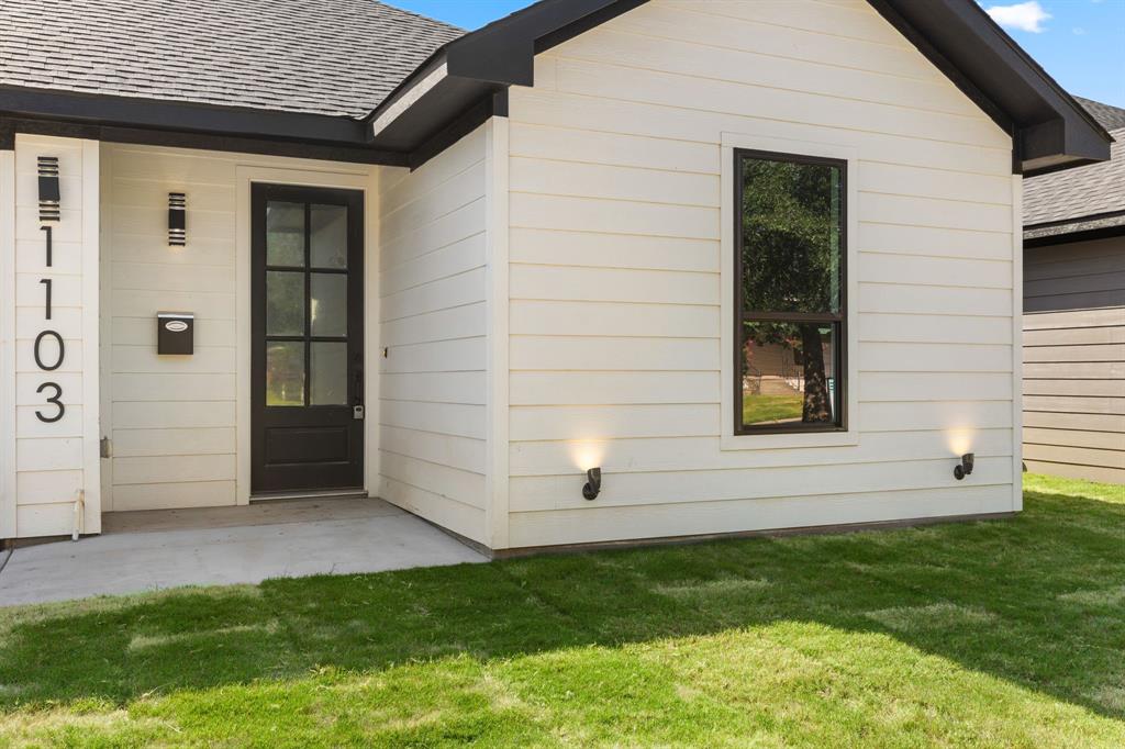 1103 Monroe Street Property Photo 2