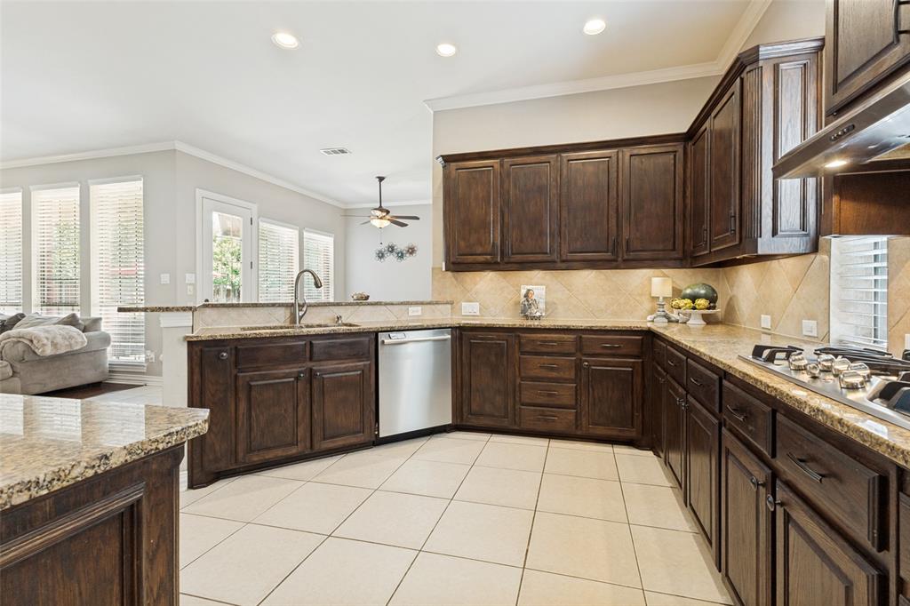 1227 Comanche Drive Property Photo 5