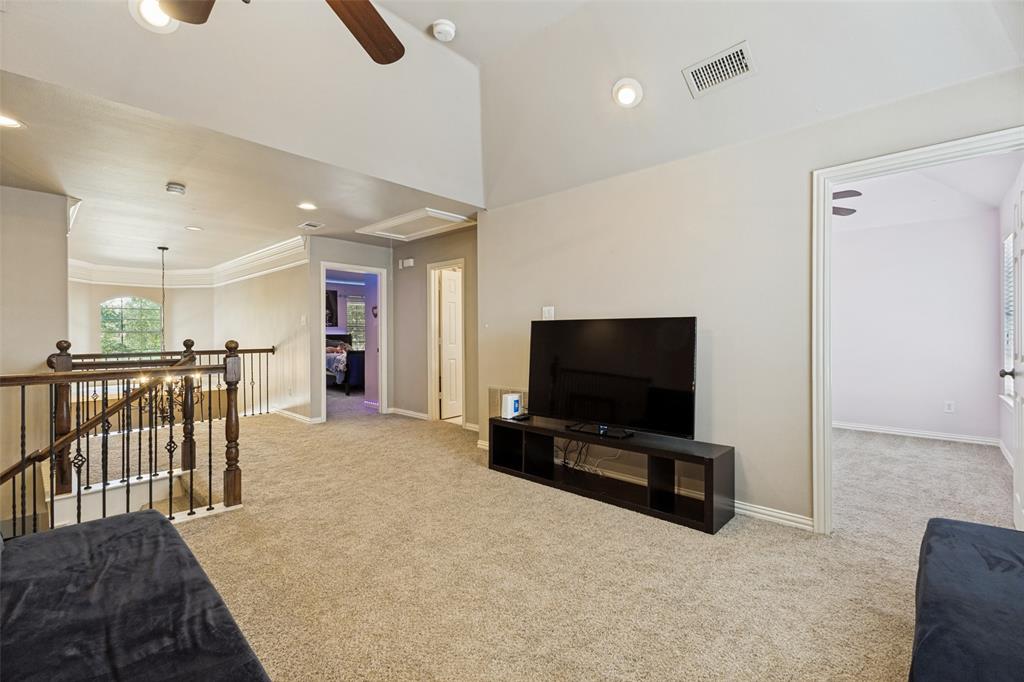 1227 Comanche Drive Property Photo 19
