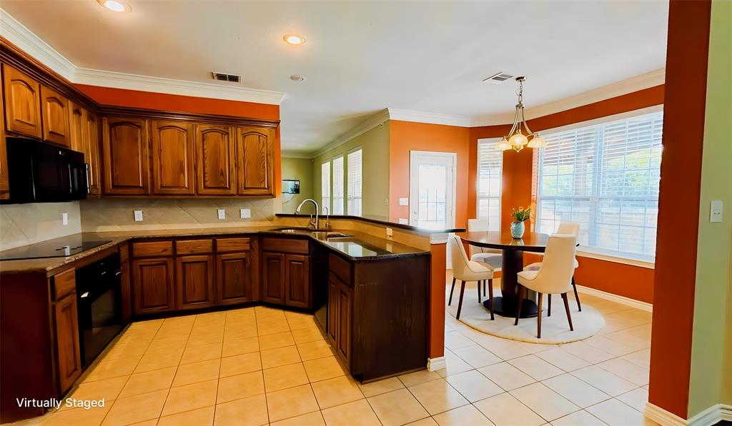 395 Pecan Court Property Photo 8