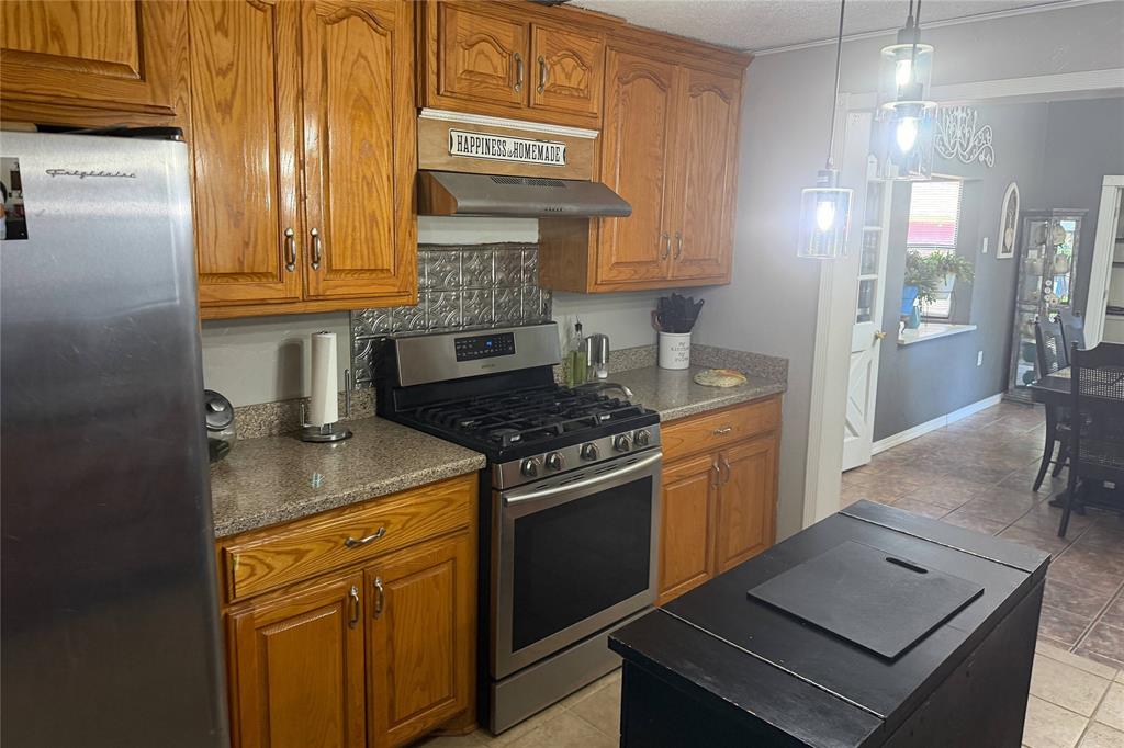 908 15th Street Property Photo 15