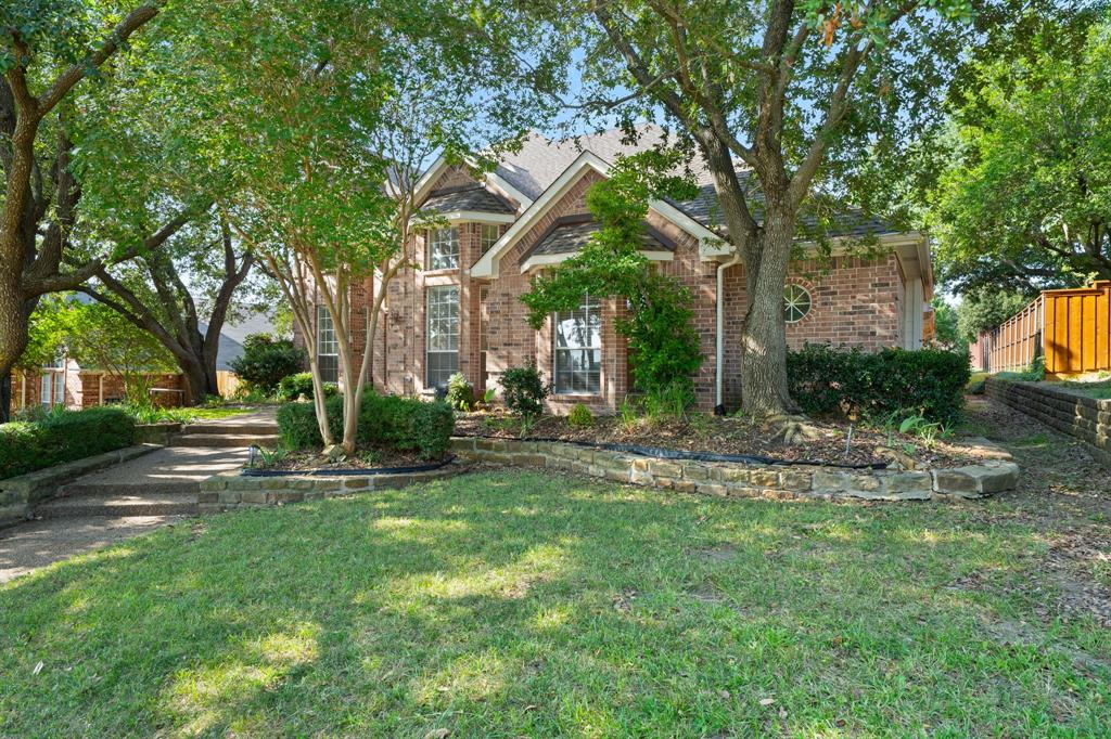 1718 Lake Bluff Drive