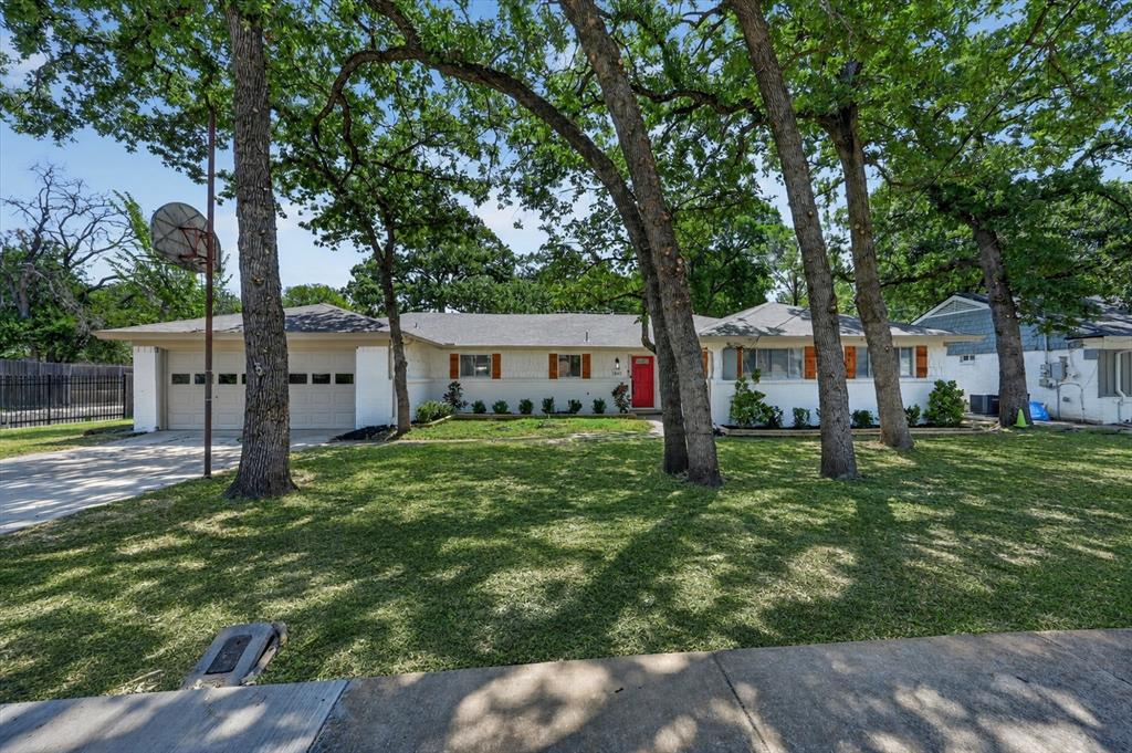 1620 Sunnybrook Drive Property Photo 2