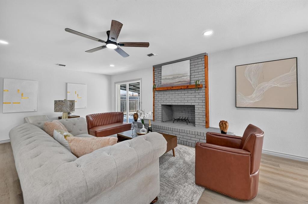 1620 Sunnybrook Drive Property Photo 3