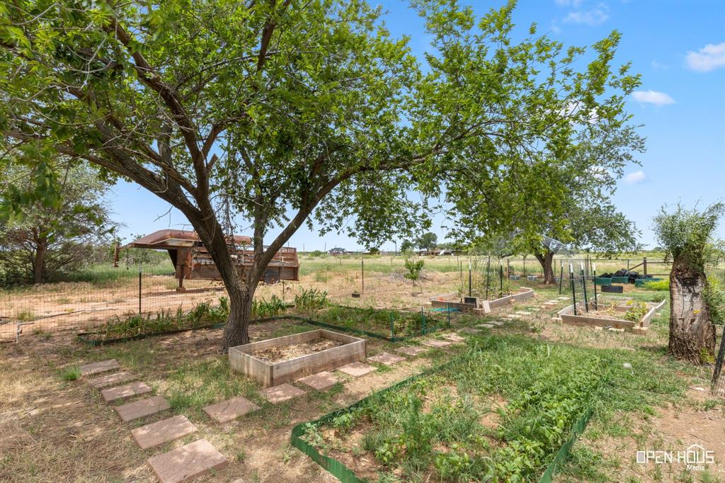 5312 Crown Lane Property Photo 6