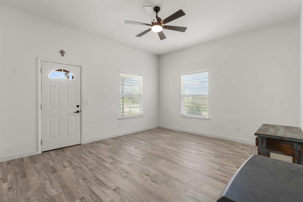 5312 Crown Lane Property Photo 17