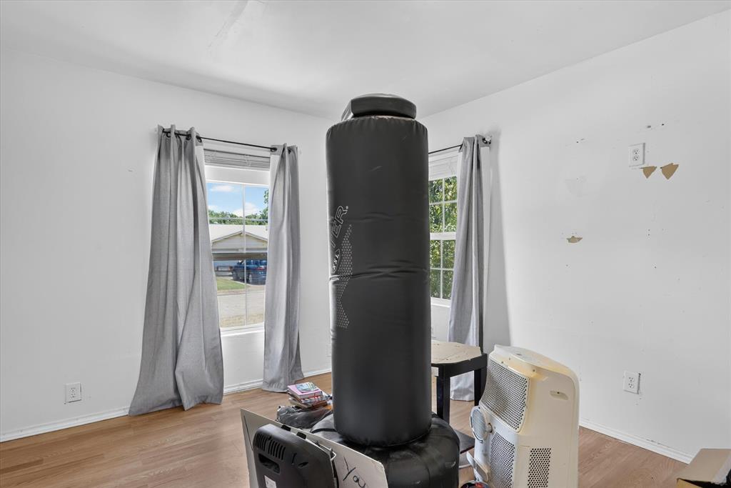 4912 Borden Drive Property Photo 10