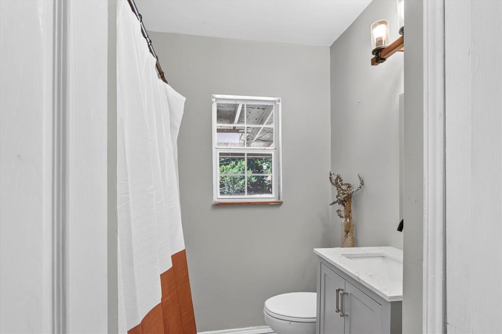 4912 Borden Drive Property Photo 11