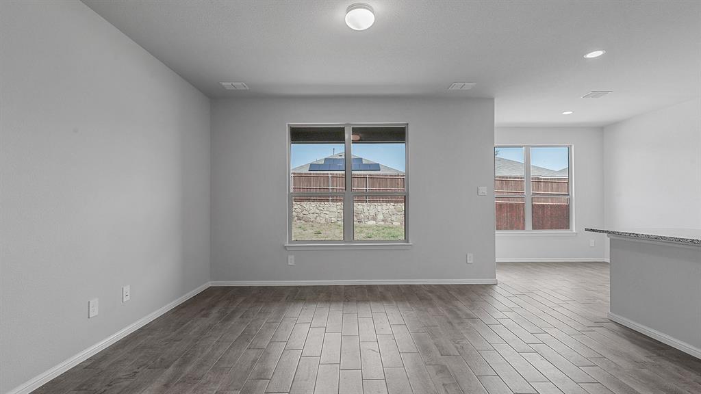 411 Sunday Silence Way Property Photo 12