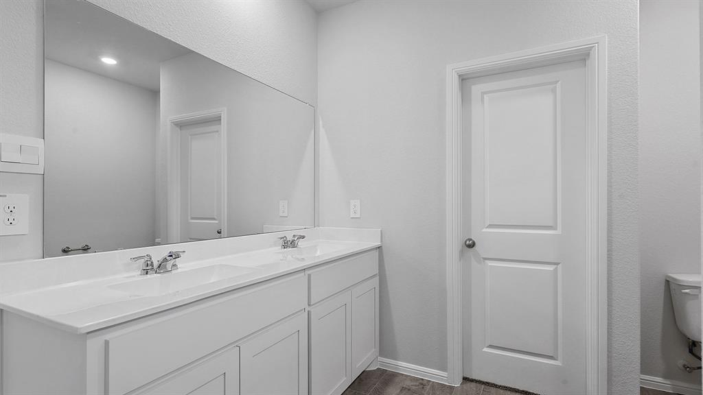411 Sunday Silence Way Property Photo 22