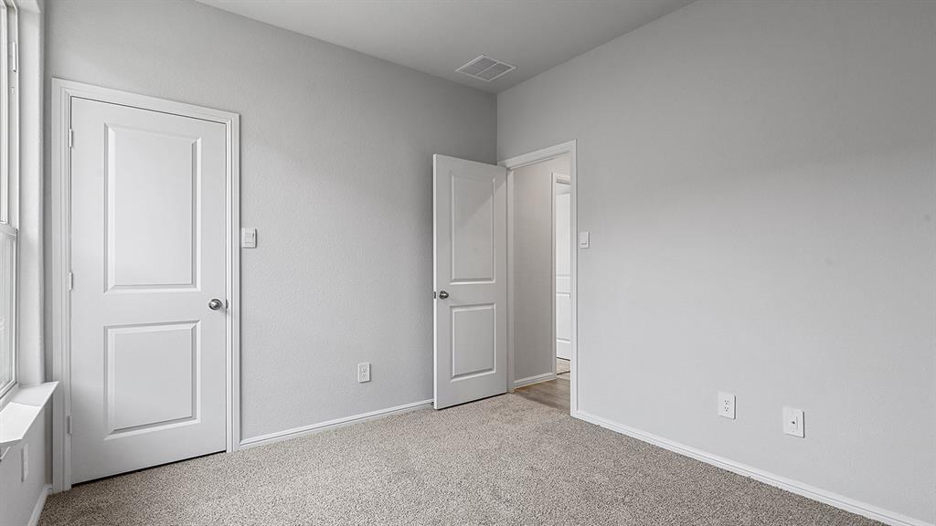 411 Sunday Silence Way Property Photo 29