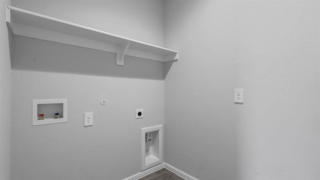 411 Sunday Silence Way Property Photo 38