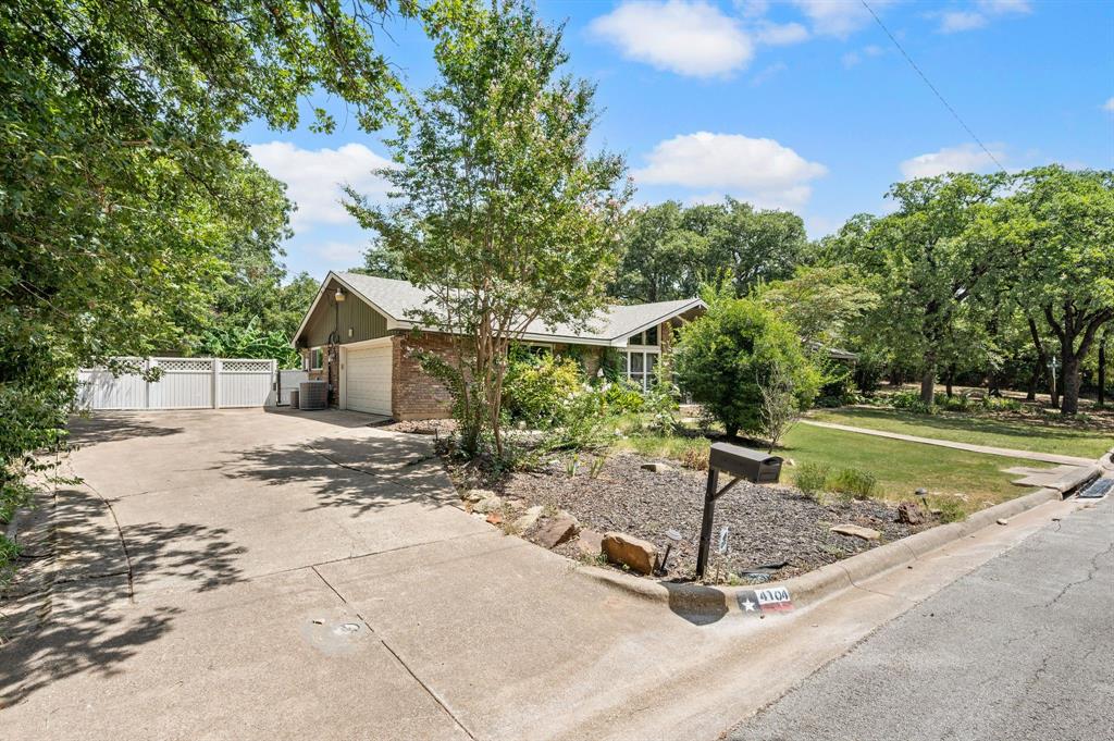 4104 Linkwood Drive Property Photo 2