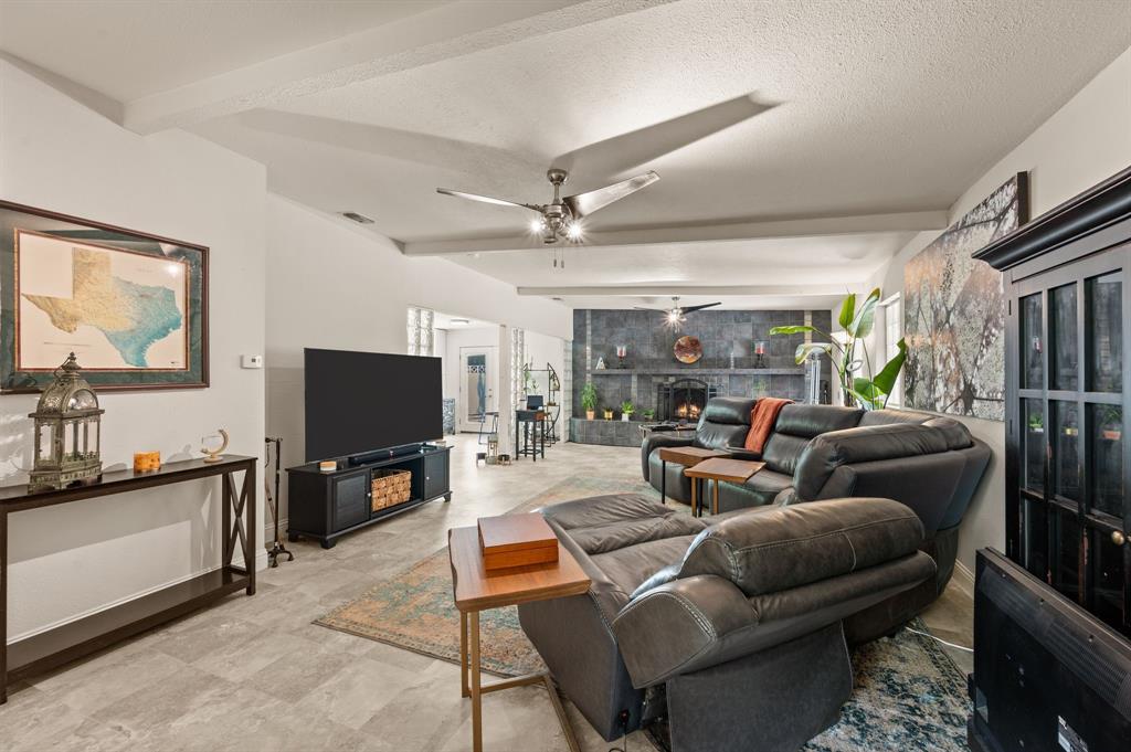 4104 Linkwood Drive Property Photo 11
