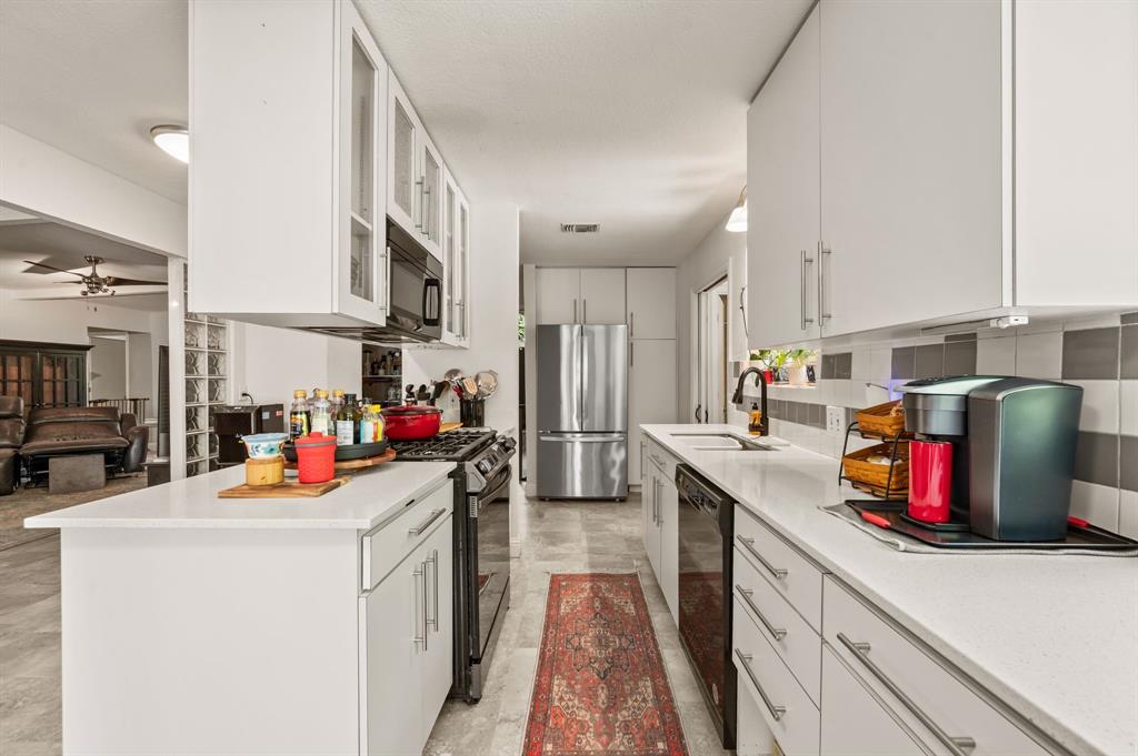 4104 Linkwood Drive Property Photo 16