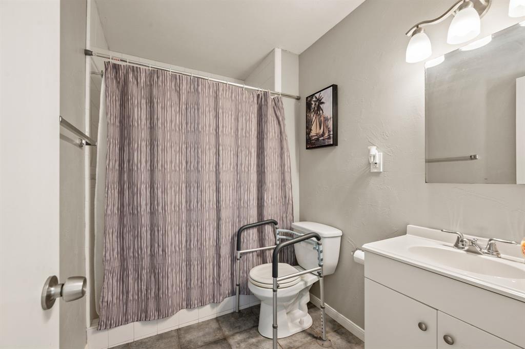 4104 Linkwood Drive Property Photo 24