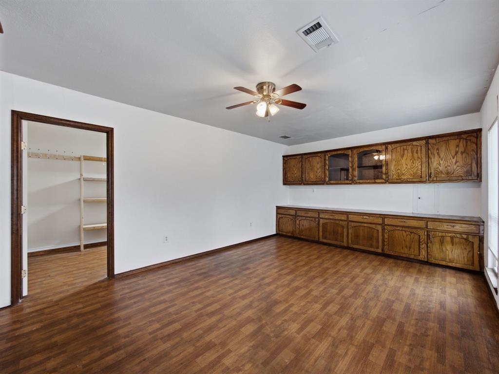 207 Country View Lane Property Photo 9