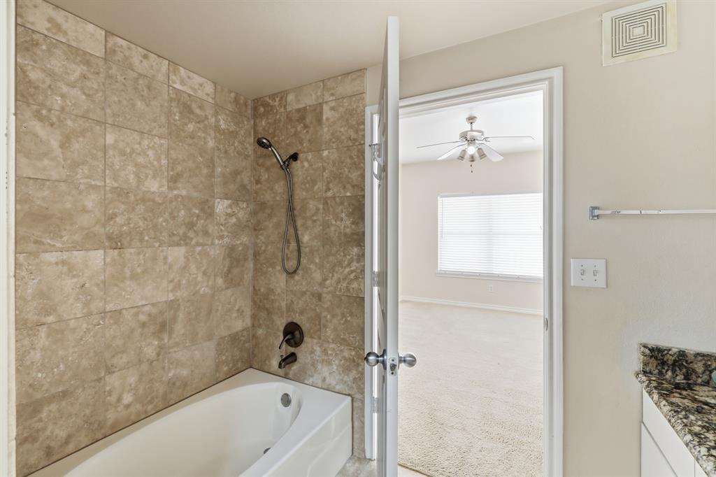 3102 Kings Road 2212 Property Photo 17