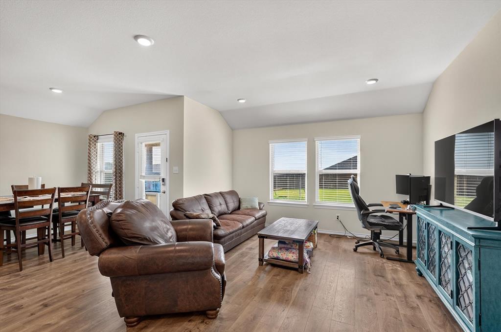 801 Turnbuckle Court Property Photo 6