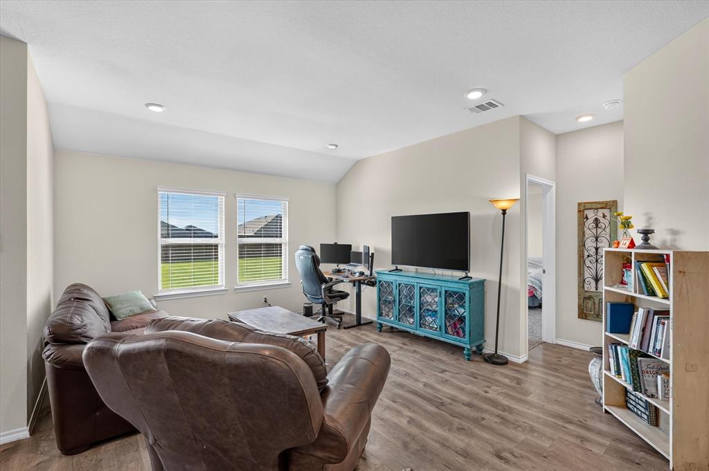 801 Turnbuckle Court Property Photo 7