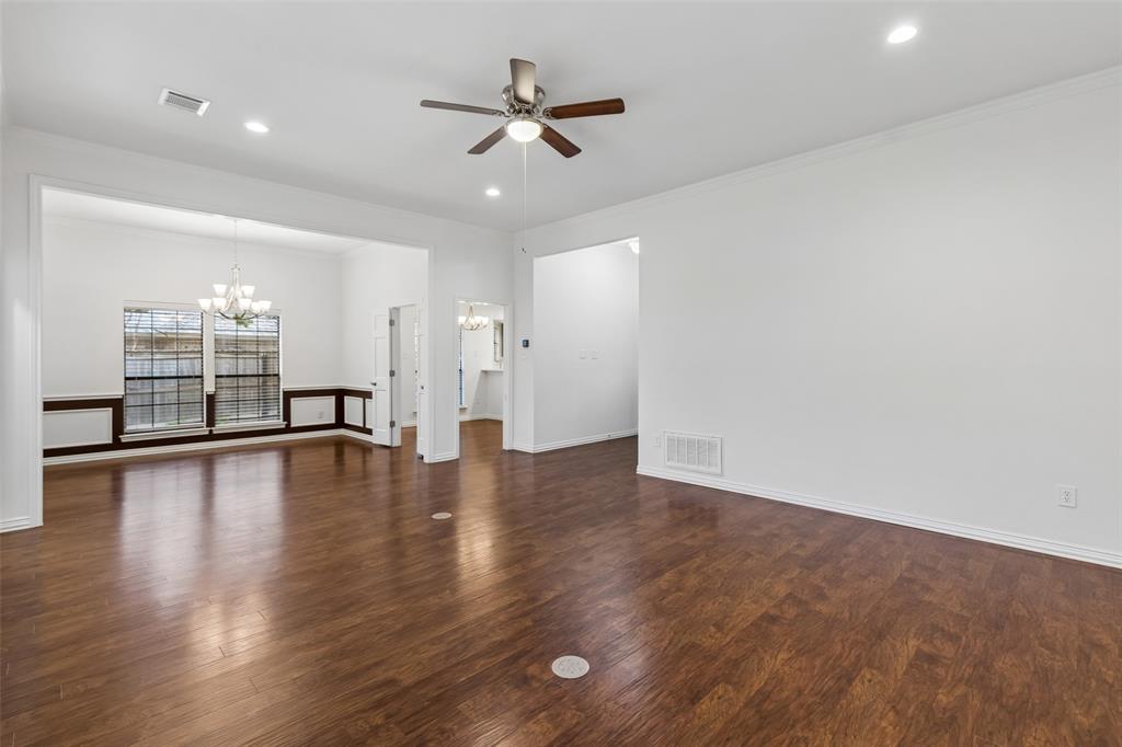2507 Mandy Way Property Photo 5