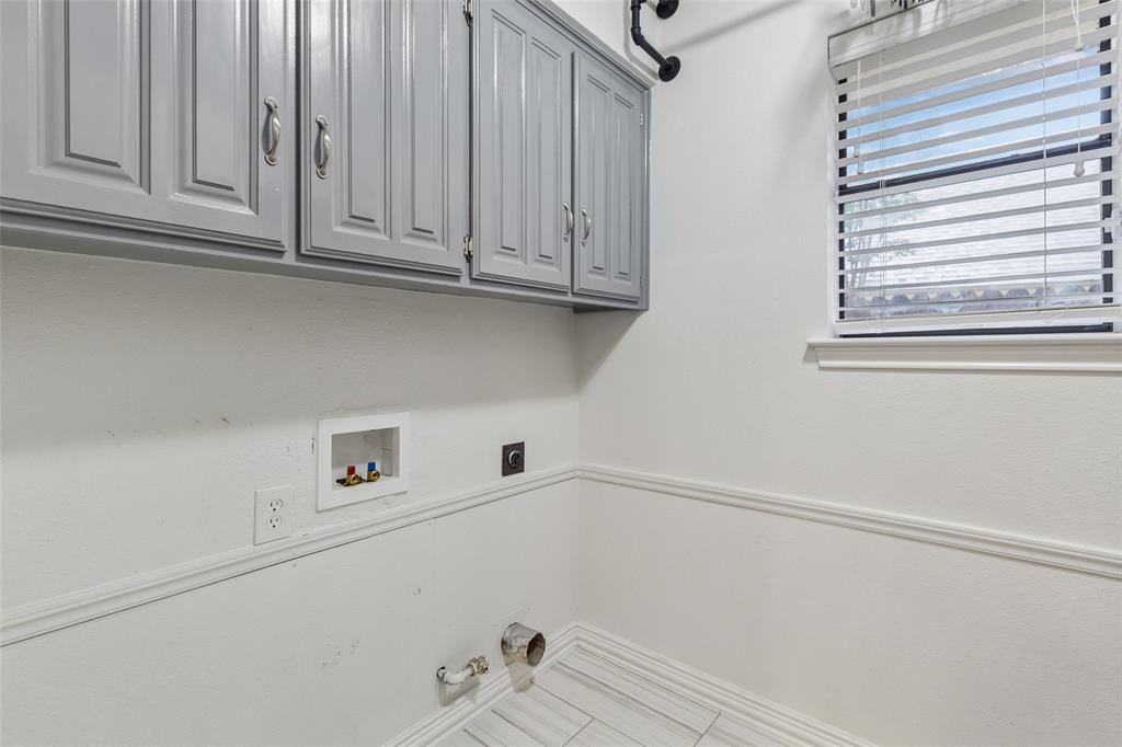 2507 Mandy Way Property Photo 25